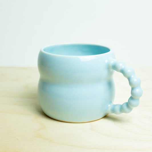 Mug with pearl handle No. 6